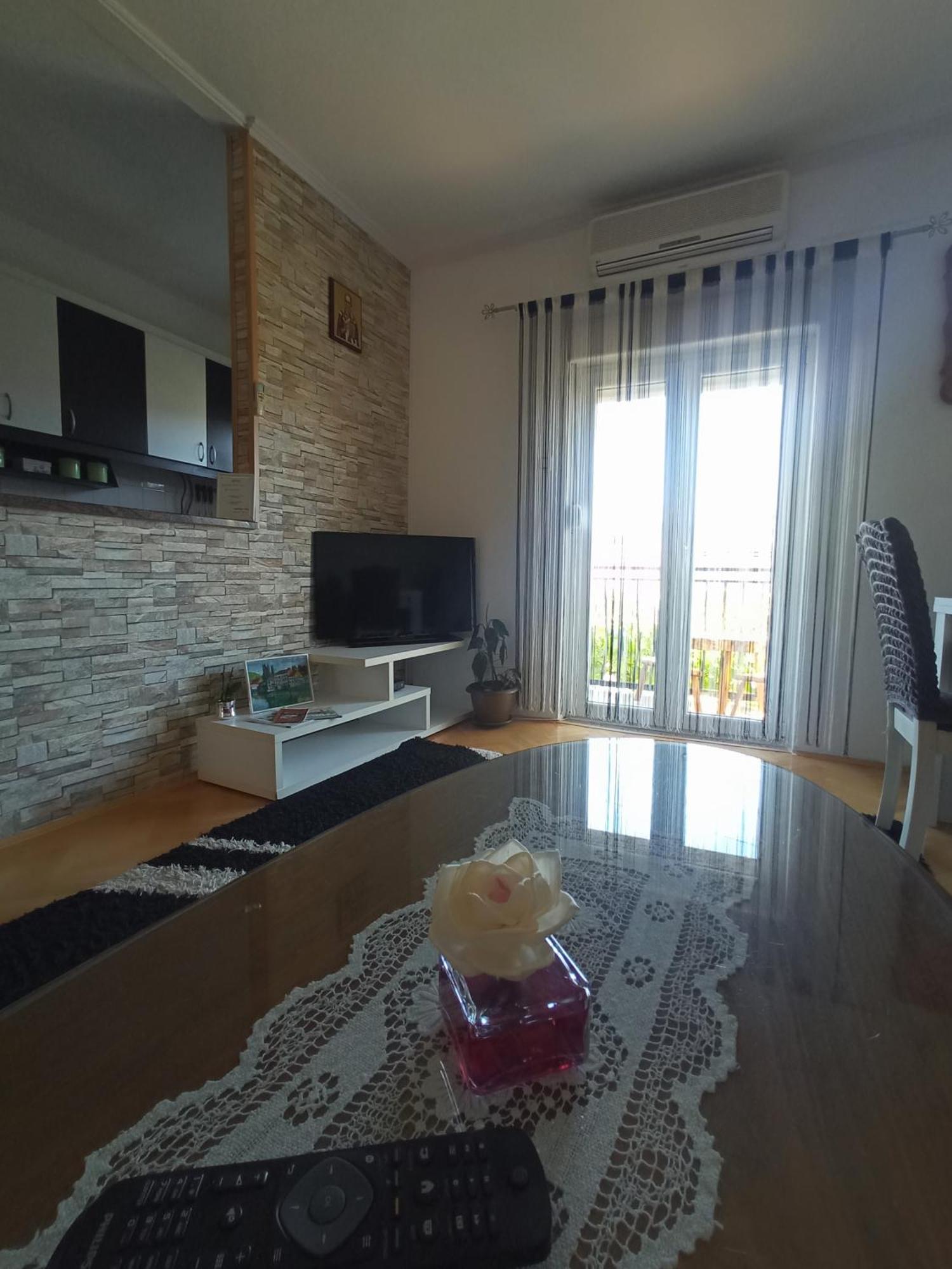 Apartman Maja Apartment เทรบินเย ภายนอก รูปภาพ