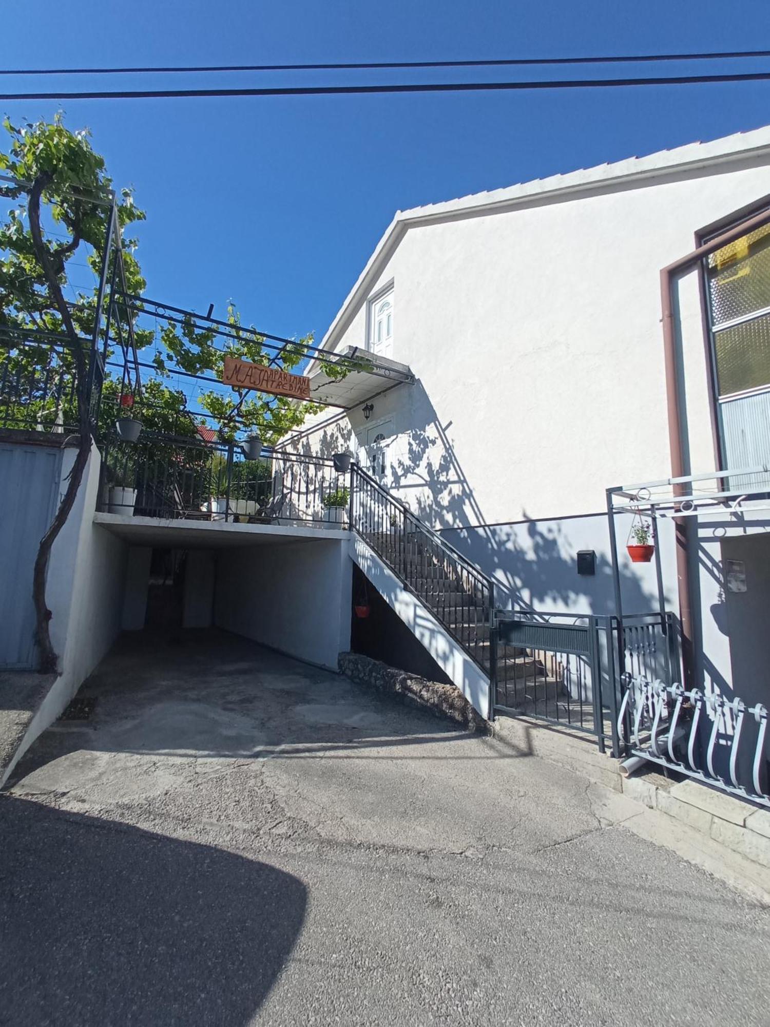Apartman Maja เทรบินเย ภายนอก รูปภาพ